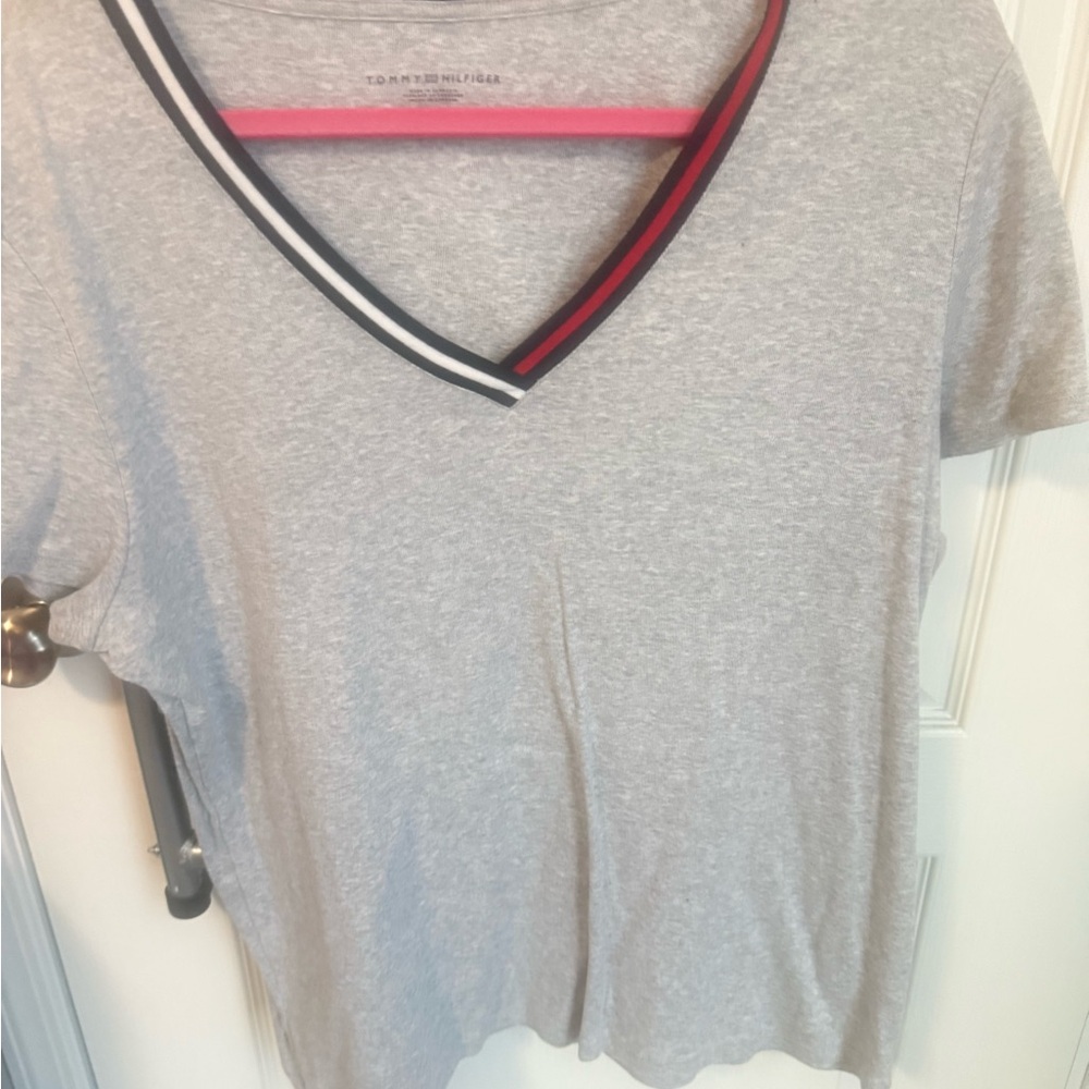 Tommy Hilfiger Tee like new